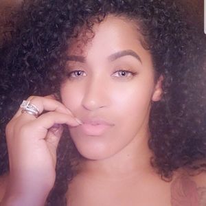 Meet your Posher, Mandy